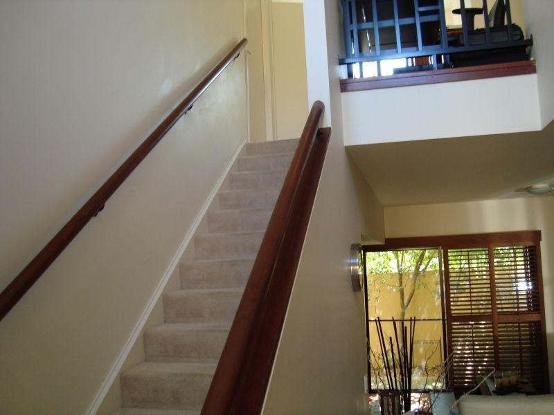 24 Slatyer Avenue, Bundall QLD 4217