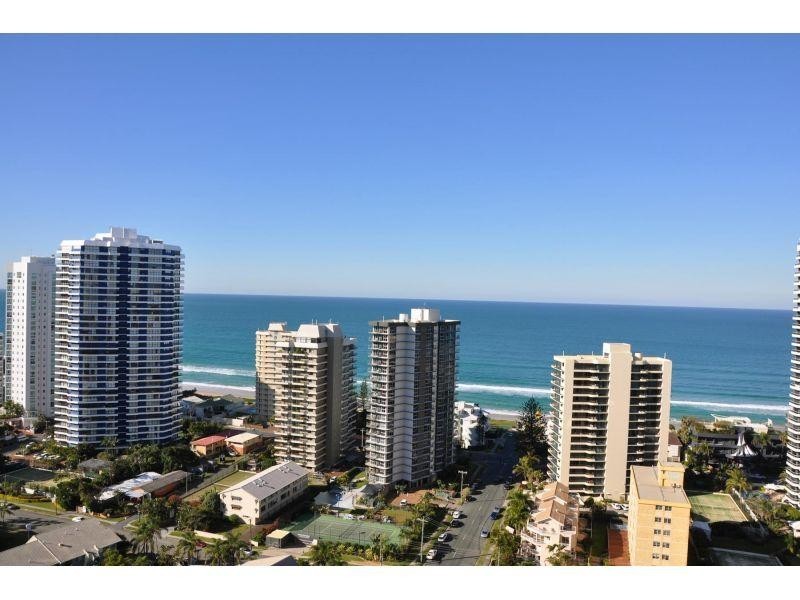 24 Breaker Street, Main Beach QLD 4217