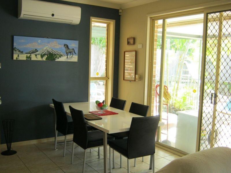 14 Cook Close, Southport QLD 4215