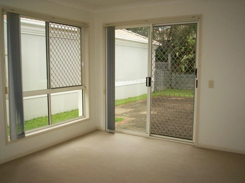 57/2 Langport Parade, Mudgeeraba QLD 4213