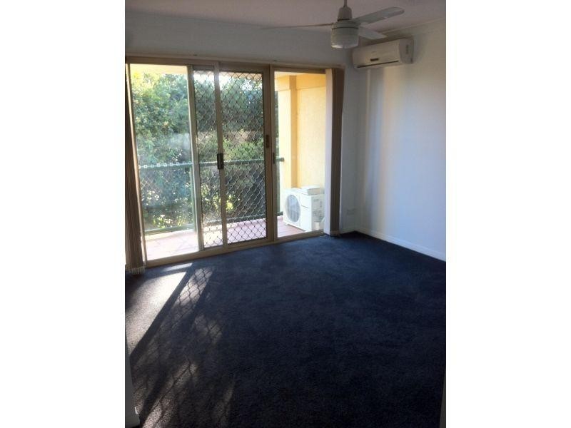 152 Palm Meadows Drive, Carrara QLD 4211