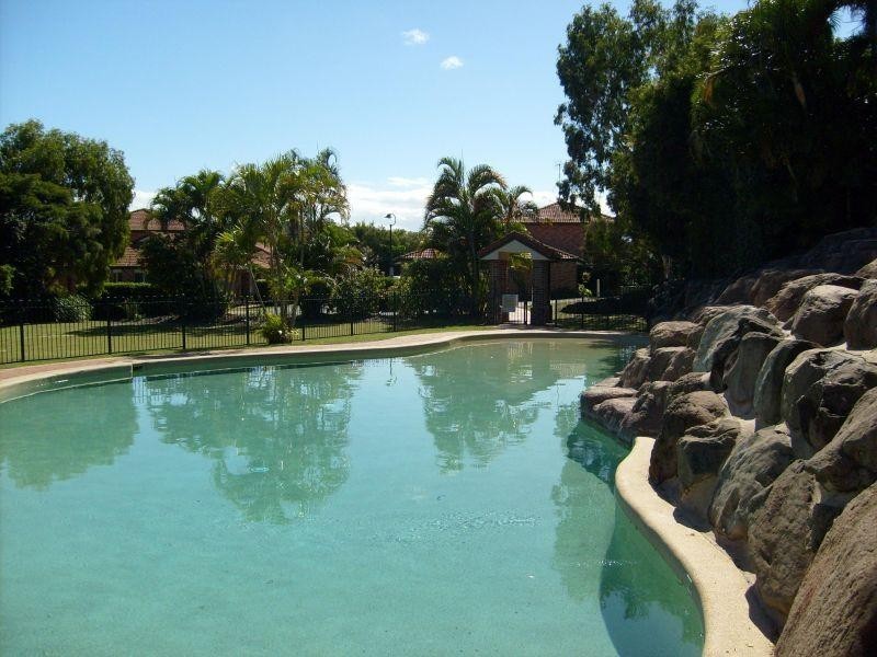 32 Riverview Gardens, Nerang QLD 4211