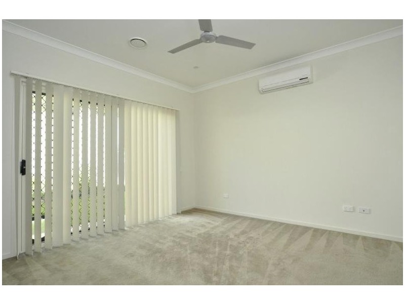 29 Lockwood Place, Molendinar QLD 4214