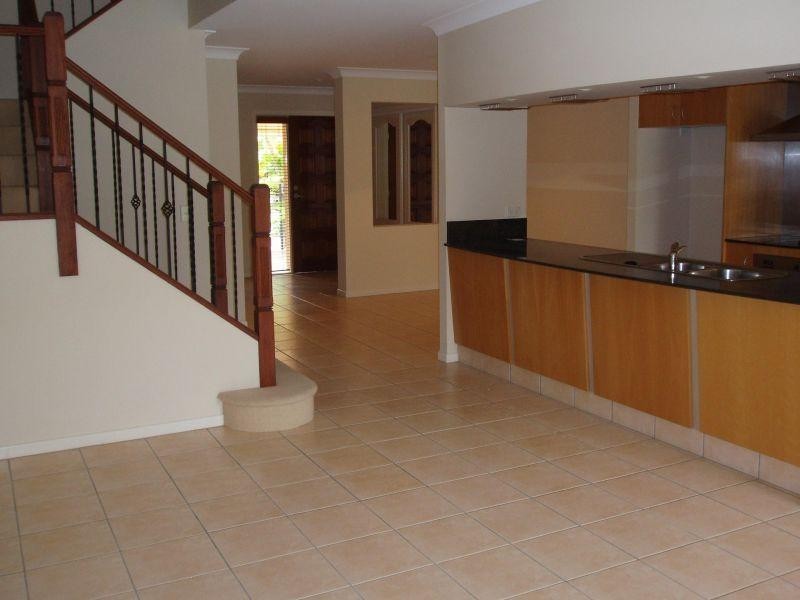 85 Palm Meadows Drive, Carrara QLD 4211