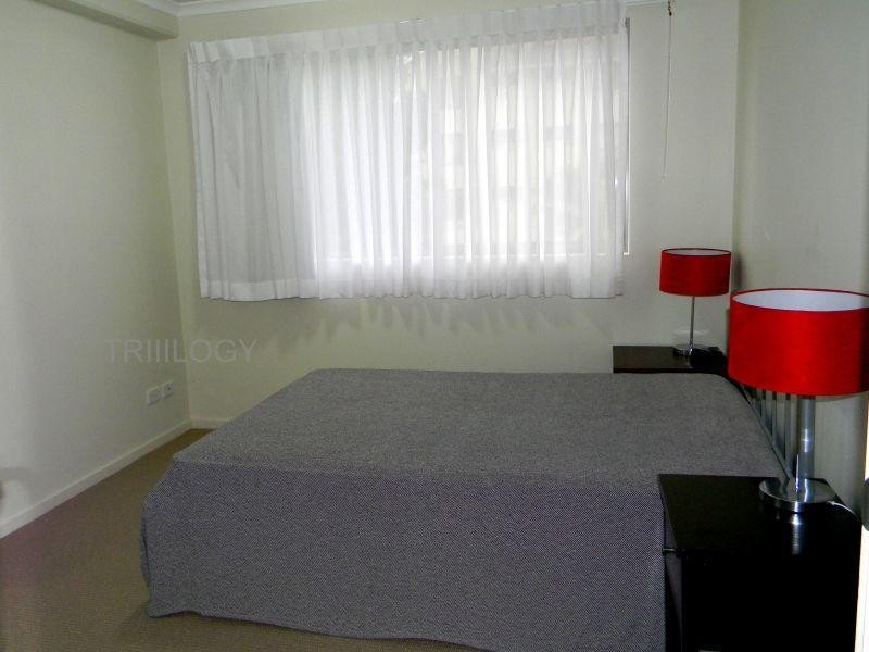 21 Cypress Avenue, Surfers Paradise QLD 4217