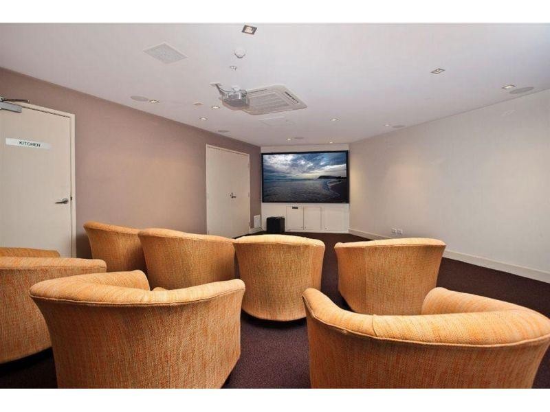 21 Cypress Avenue, Surfers Paradise QLD 4217