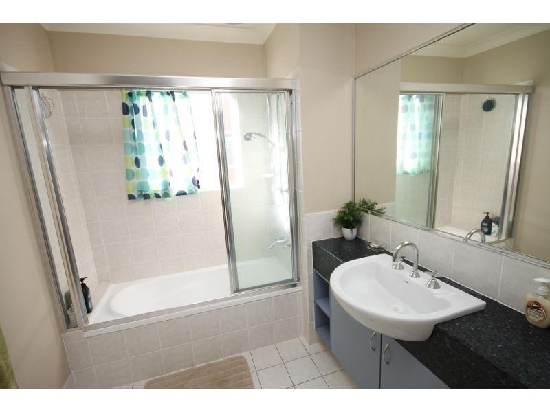83/1 Sauvignon Parade, Upper Coomera QLD 4209