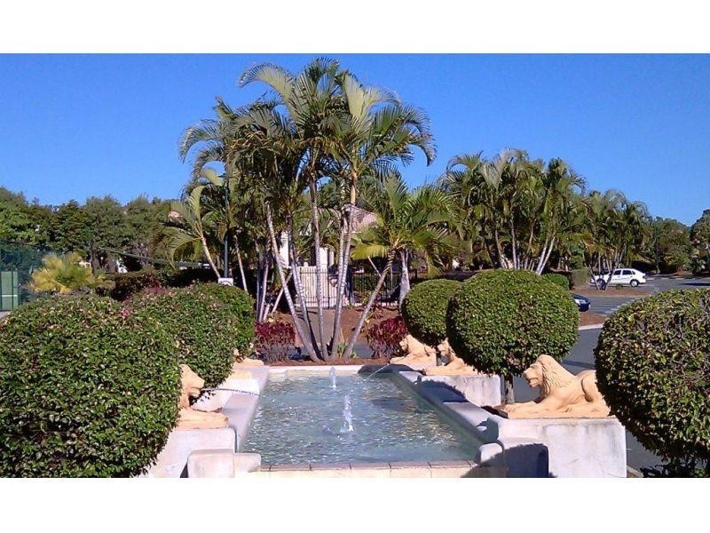 8/2 Langport Parade, Mudgeeraba QLD 4213