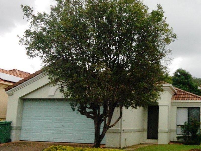 8/2 Langport Parade, Mudgeeraba QLD 4213