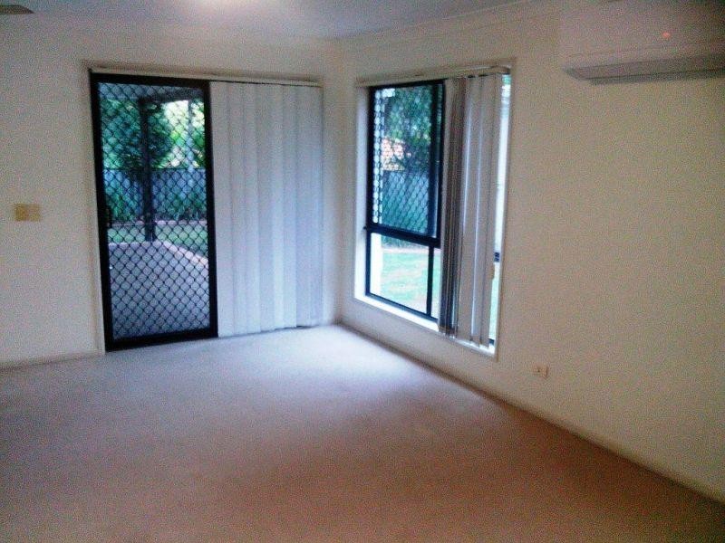 8/2 Langport Parade, Mudgeeraba QLD 4213