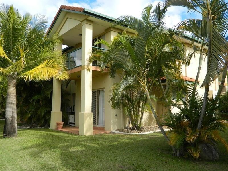 152 Palm Meadows Drive, Carrara QLD 4211