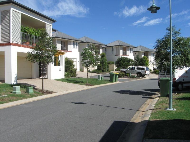 299 Easthill Drive, Robina QLD 4226