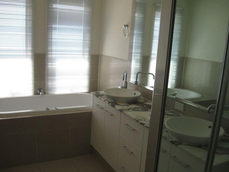 299 Easthill Drive, Robina QLD 4226