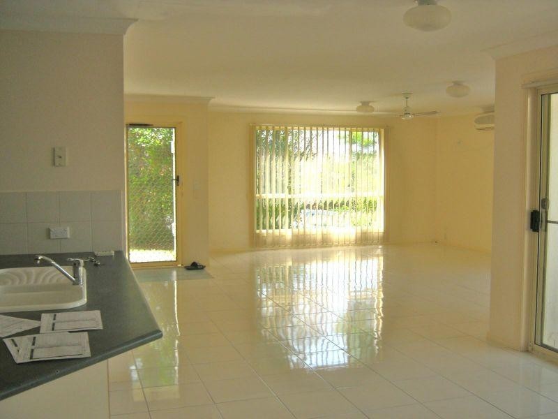 50 Ancona St, Carrara QLD 4211