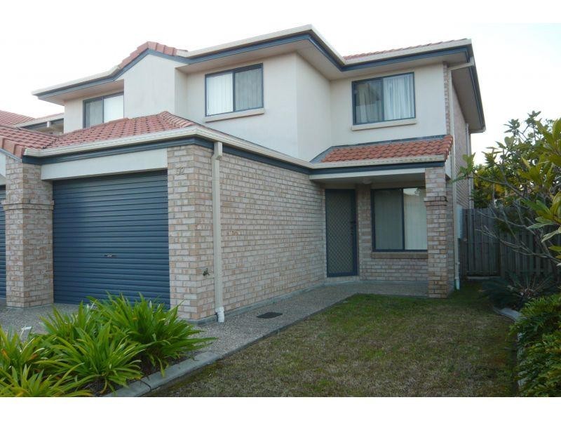 townhouse 52/2 Bos Drive, Coomera QLD 4209