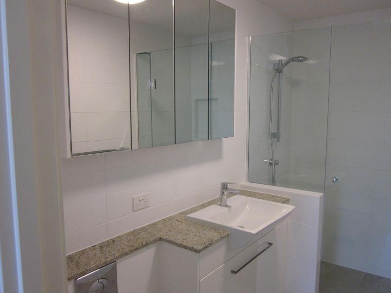 Unit Unit 1/5  Clark Street, Biggera Waters QLD 4216