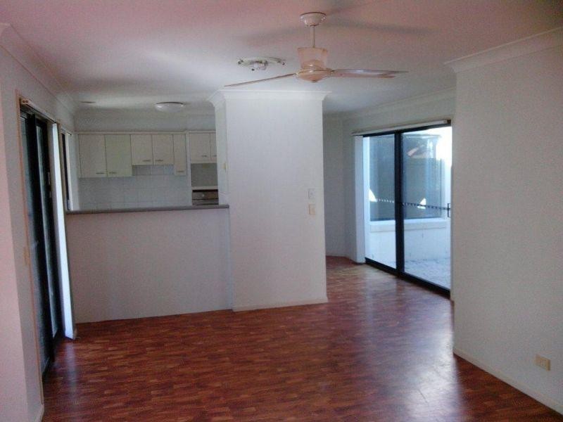 55/2 Langport Parade, Mudgeeraba QLD 4213