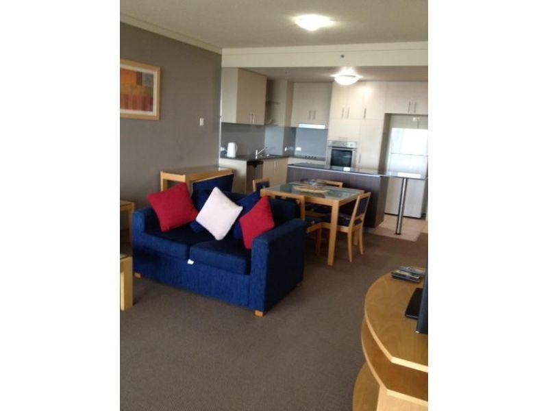 360 Marine Parade, Labrador QLD 4215