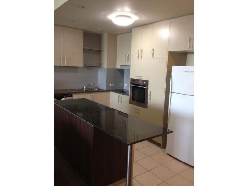 360 Marine Parade, Labrador QLD 4215