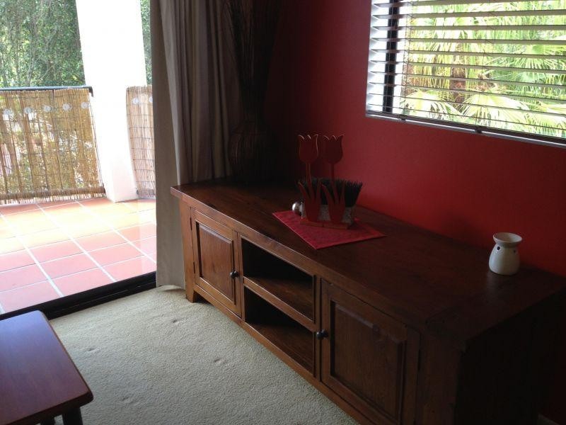 7-13 Barranbali Street, Chevron Island QLD 4217