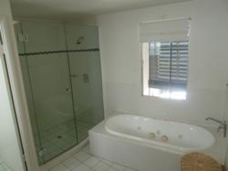 15 Goodwin Street, Kangaroo Point QLD 4169