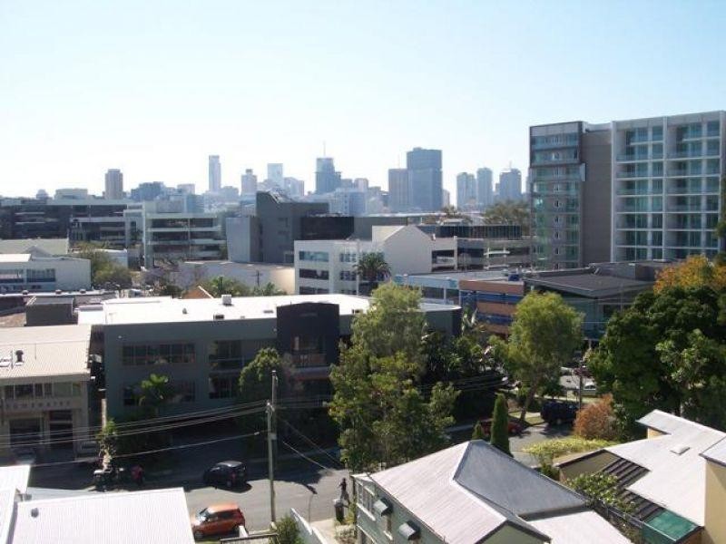 1062/18 Manning Street, Milton QLD 4064