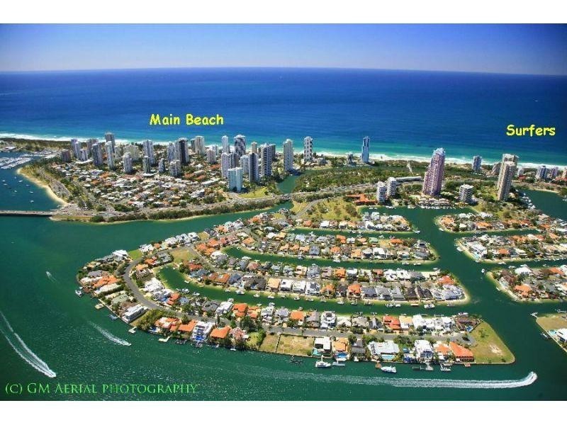 22 Commodore Drive, Paradise Waters QLD 4217