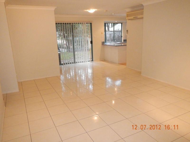 4/28 Ancona Street, Carrara QLD 4211