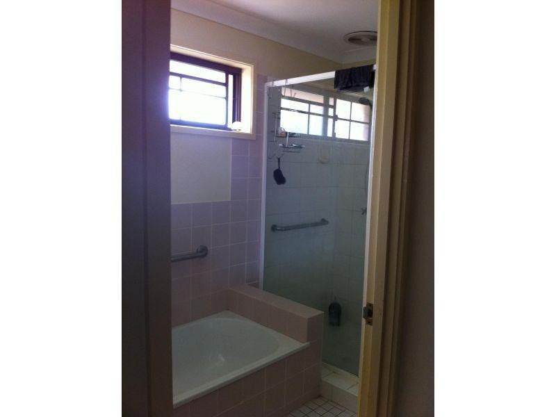 35/12 Landau Court, Miami QLD 4220