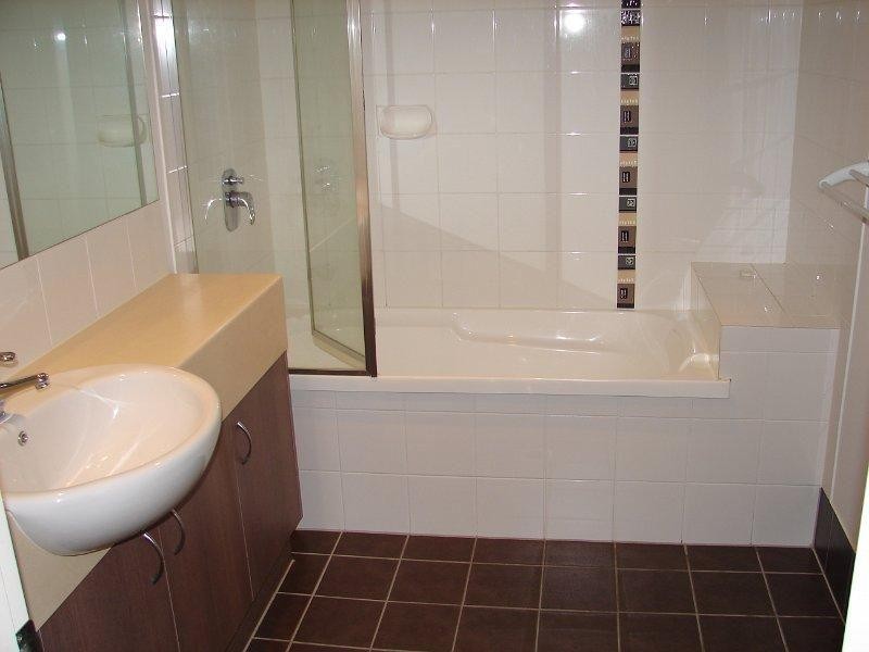 19/6 Fifth Avenue, Burleigh Heads QLD 4220