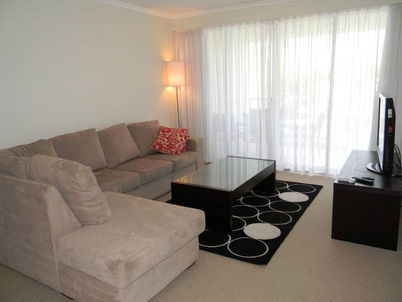 21 Cypress Avenue, Surfers Paradise QLD 4217