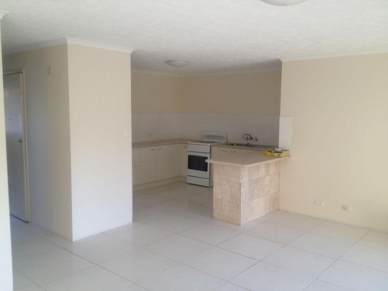 14  BRETT AVE, Labrador QLD 4215