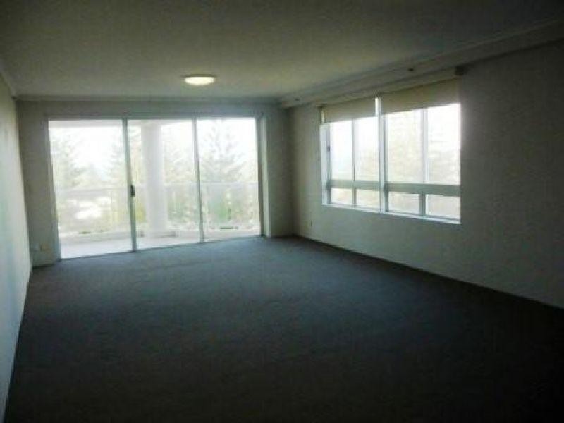 27/1-9 Hughes Avenue, Main Beach QLD 4217