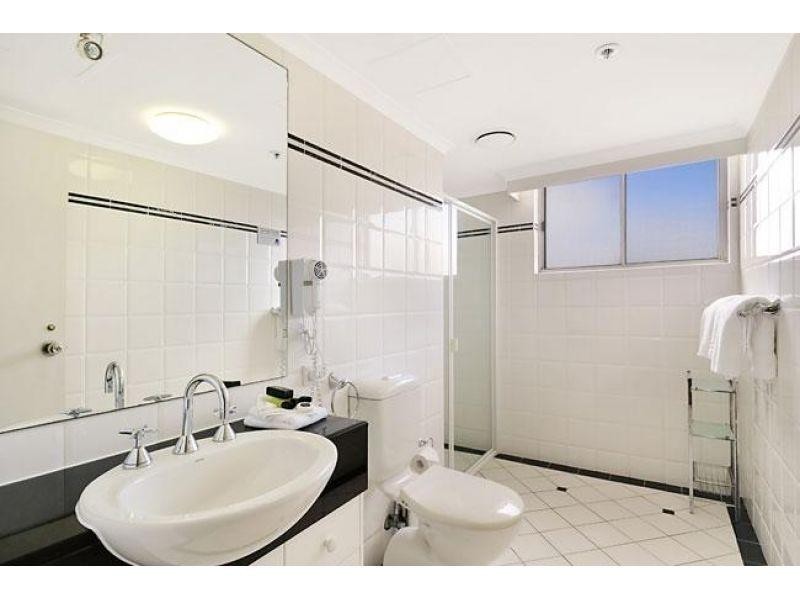 27/1-9 Hughes Avenue, Main Beach QLD 4217