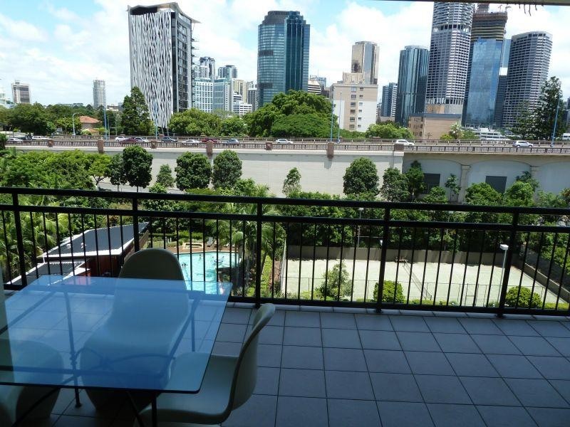 15 Goodwin Street, Kangaroo Point QLD 4169