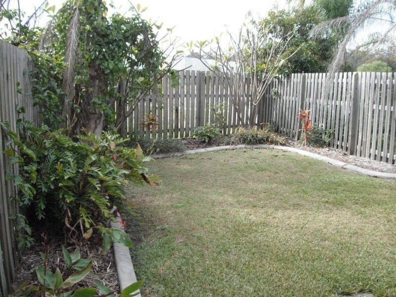 Townhouse/2 Bos Drive, Coomera QLD 4209
