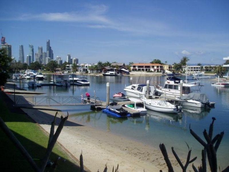 22 Commodore Drive, Paradise Waters QLD 4217