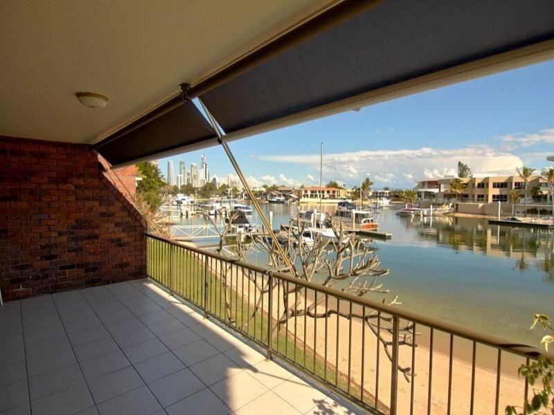 22 Commodore Drive, Paradise Waters QLD 4217