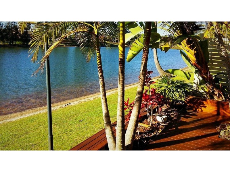 2 Coolgardie Street, Elanora QLD 4221