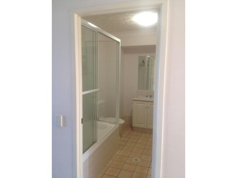 2105 GOLD COAST HWY, Miami QLD 4220