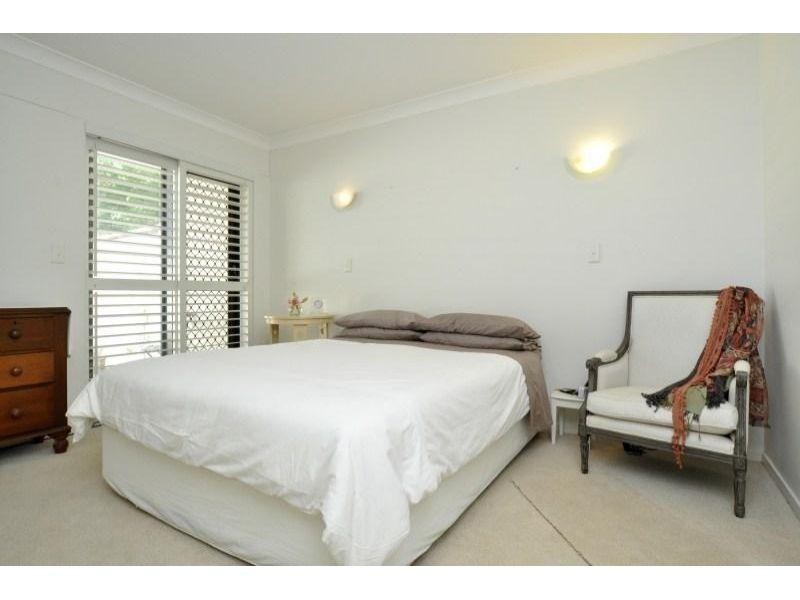 9 Bayview Street, Runaway Bay QLD 4216