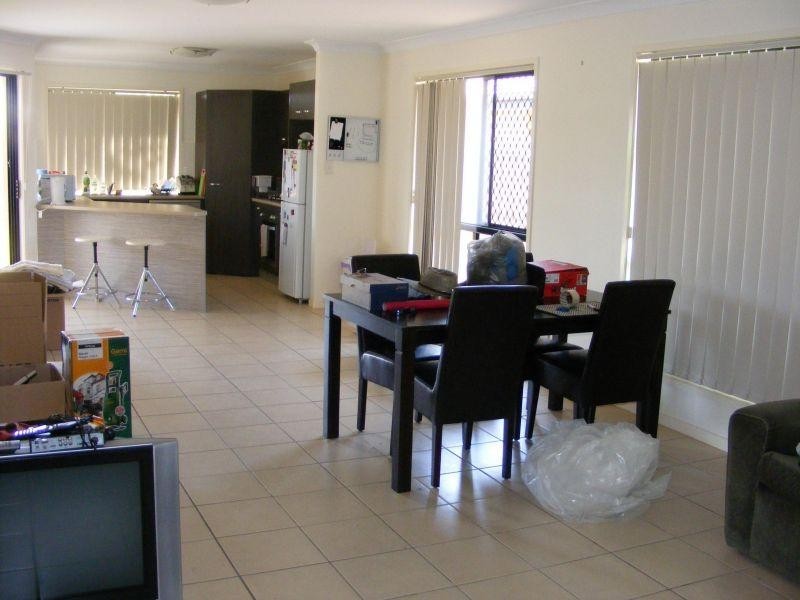 2/38 Balstrup Rd, Kallangur QLD 4503