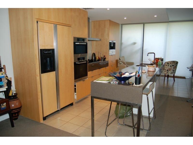 109/10 Pidgeon Close, West End QLD 4101