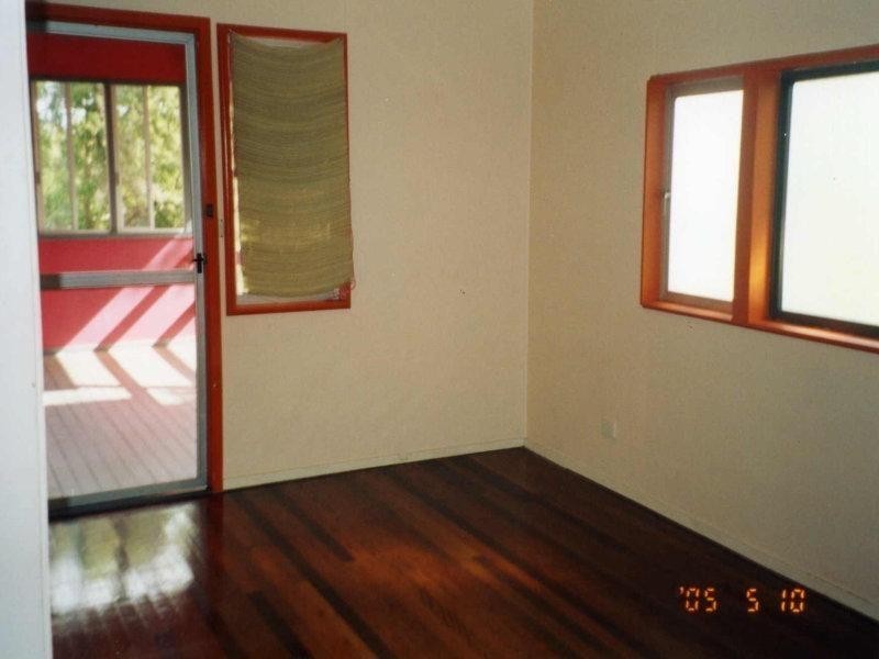 4 Honeysuckle Lane, Noosa Heads QLD 4567