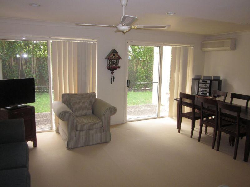 12/99-101 Heeb Street, Benowa QLD 4217