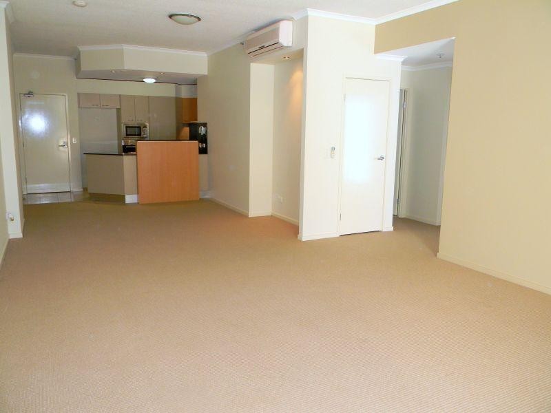 21 Cypress Avenue, Surfers Paradise QLD 4217