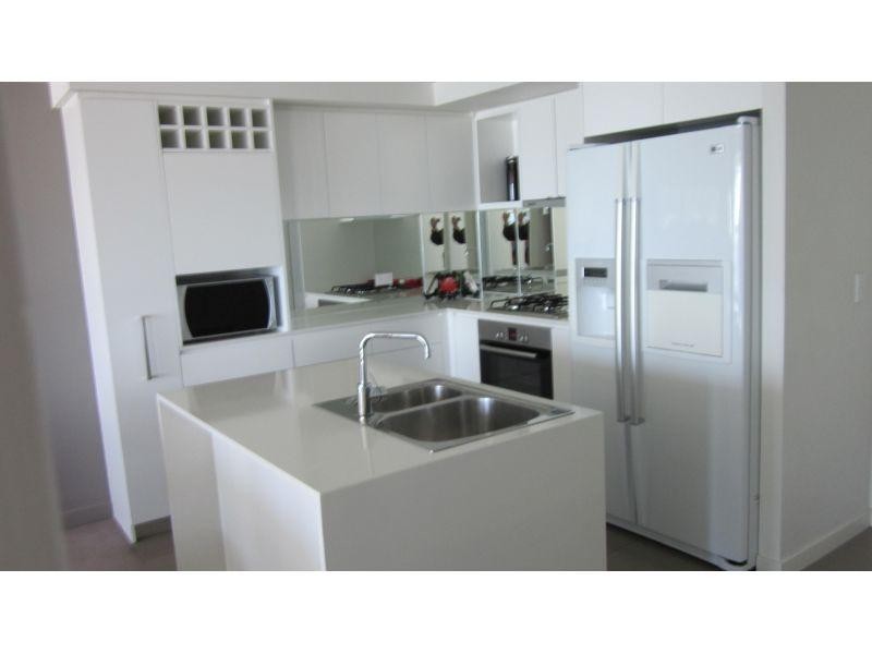 Unit 1404/438 Marine Parade, Biggera Waters QLD 4216