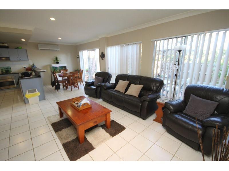 83/1 Sauvignon Parade, Upper Coomera QLD 4209