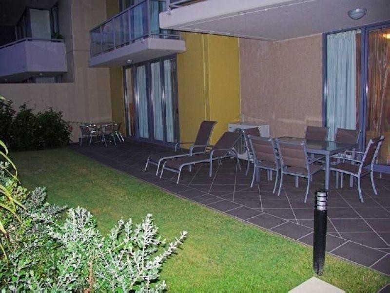 1 Ocean Street, Burleigh Heads QLD 4220