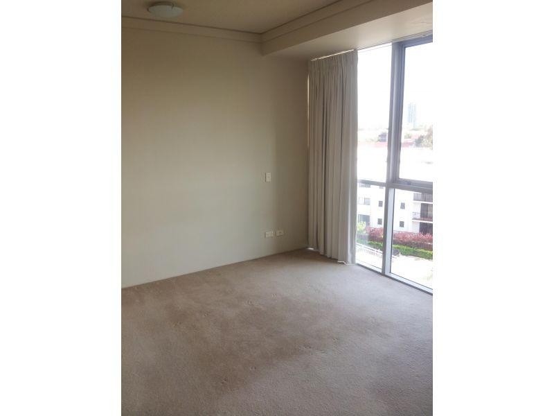 360 Marine Parade, Labrador QLD 4215